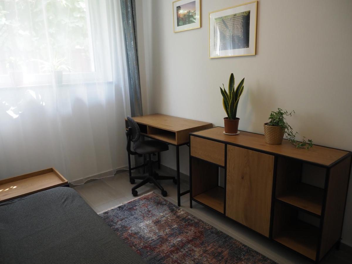 Adobe Apartment - Przytulny I Free Parking Wrocław Extérieur photo