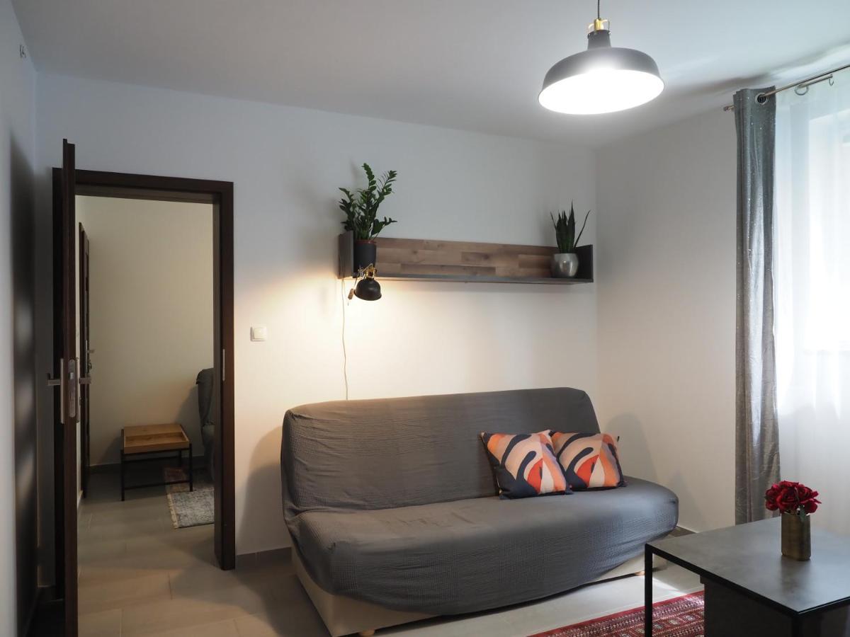 Adobe Apartment - Przytulny I Free Parking Wrocław Extérieur photo