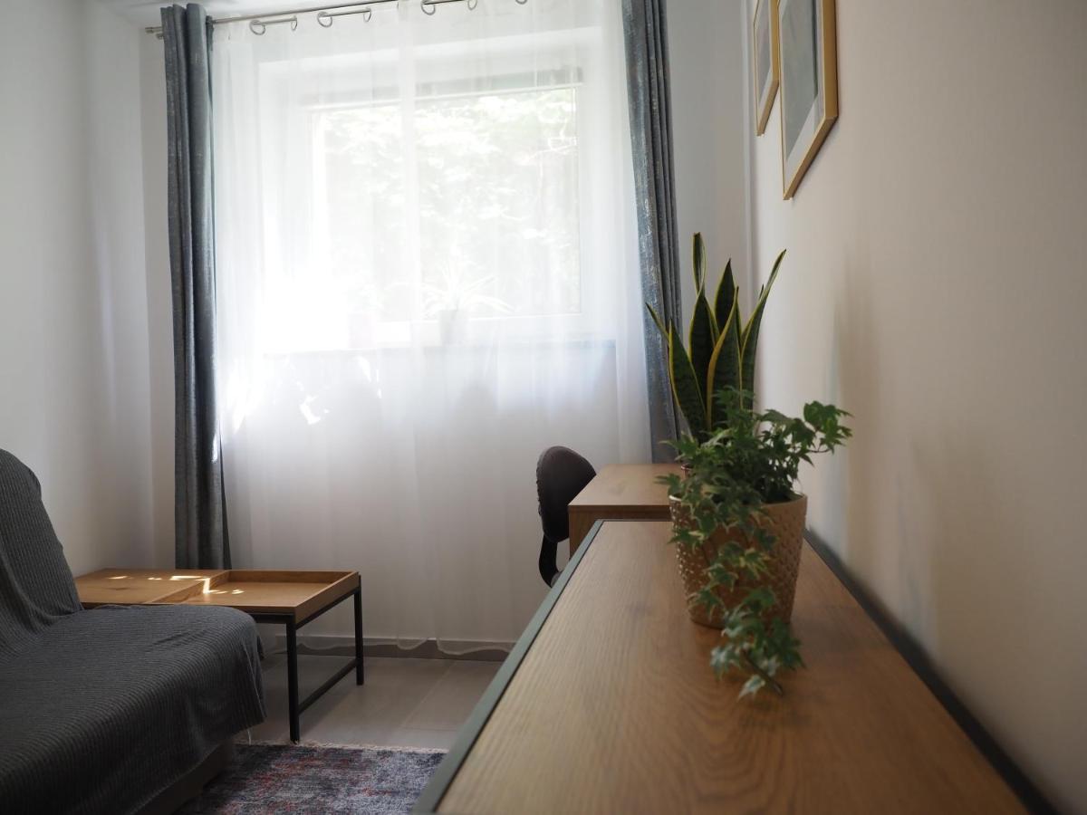 Adobe Apartment - Przytulny I Free Parking Wrocław Extérieur photo