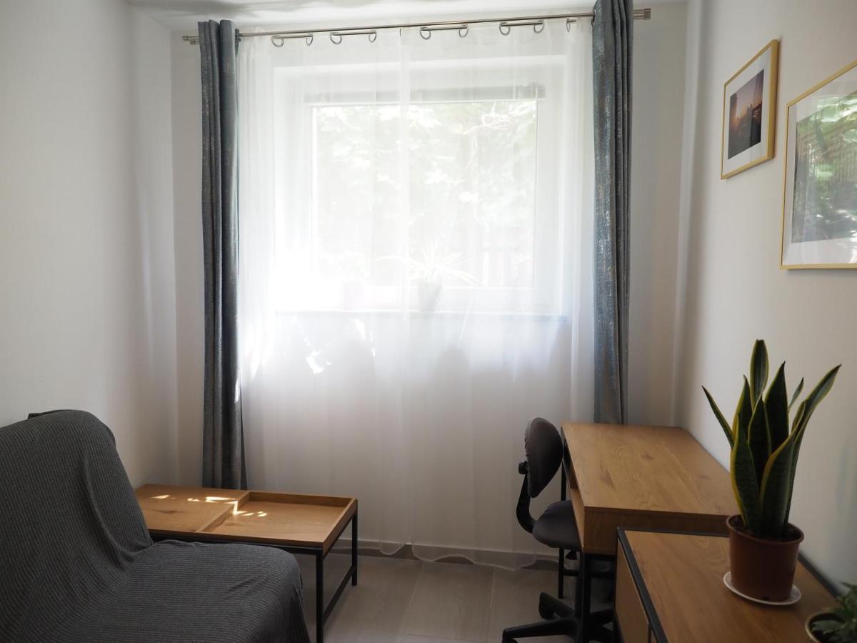 Adobe Apartment - Przytulny I Free Parking Wrocław Extérieur photo