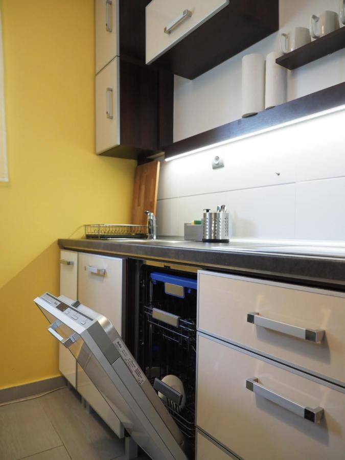Adobe Apartment - Przytulny I Free Parking Wrocław Extérieur photo